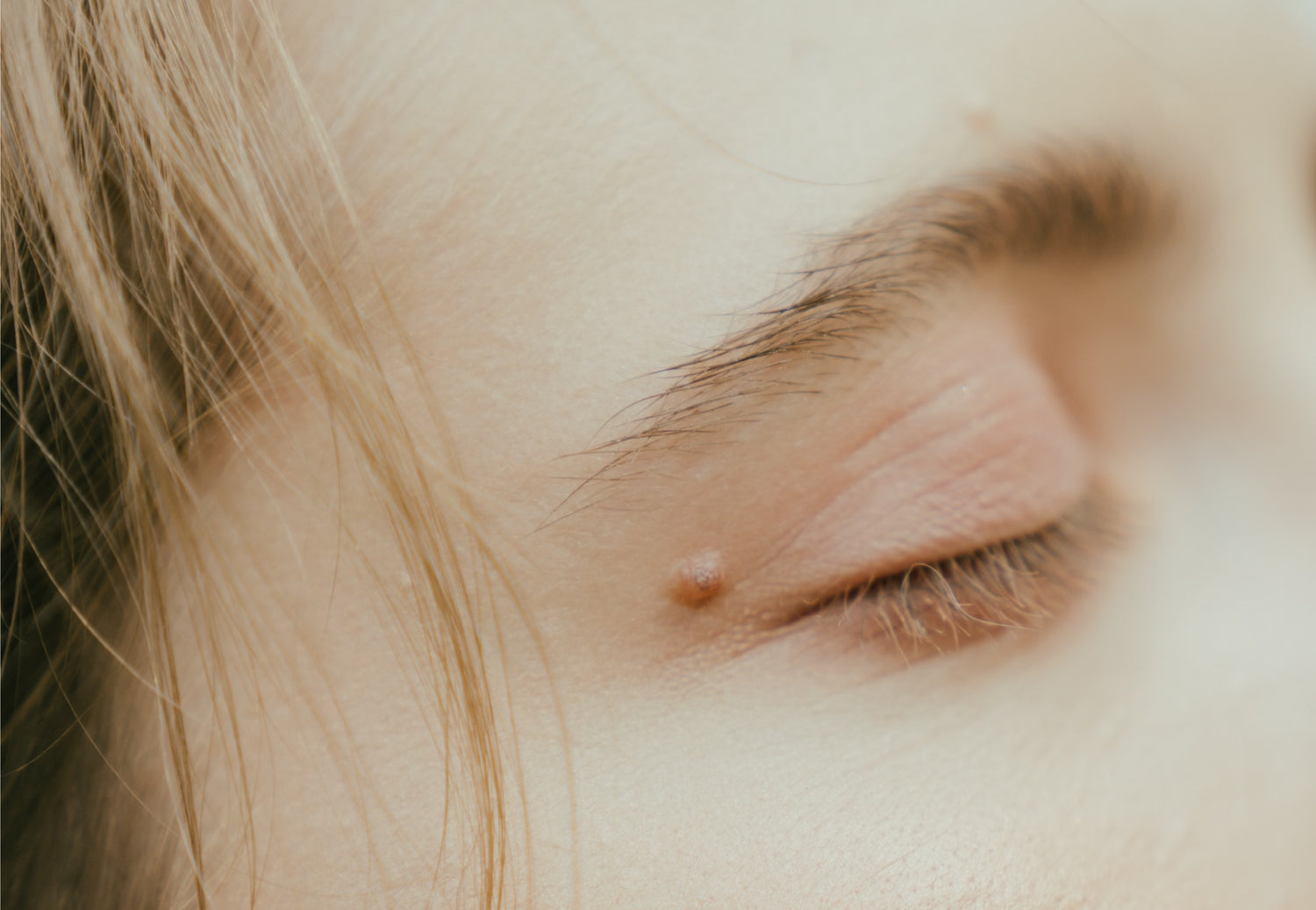 30代40代の眉メイクのポイントは?「素敵」を叶える描き方を紹介