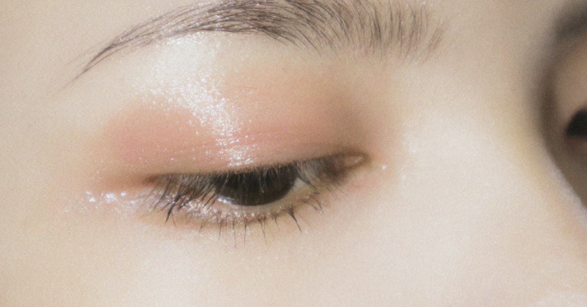 自まつ毛力がキモ!トレンドの「すだれまつ毛」って?